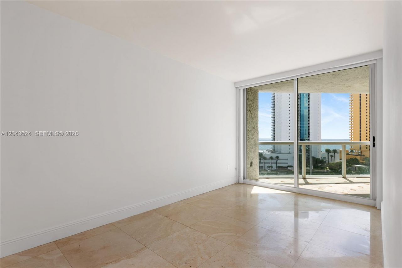 16400 Collins Ave, Unit 942, Sunny Isles Beach, FL 33160 Photo
