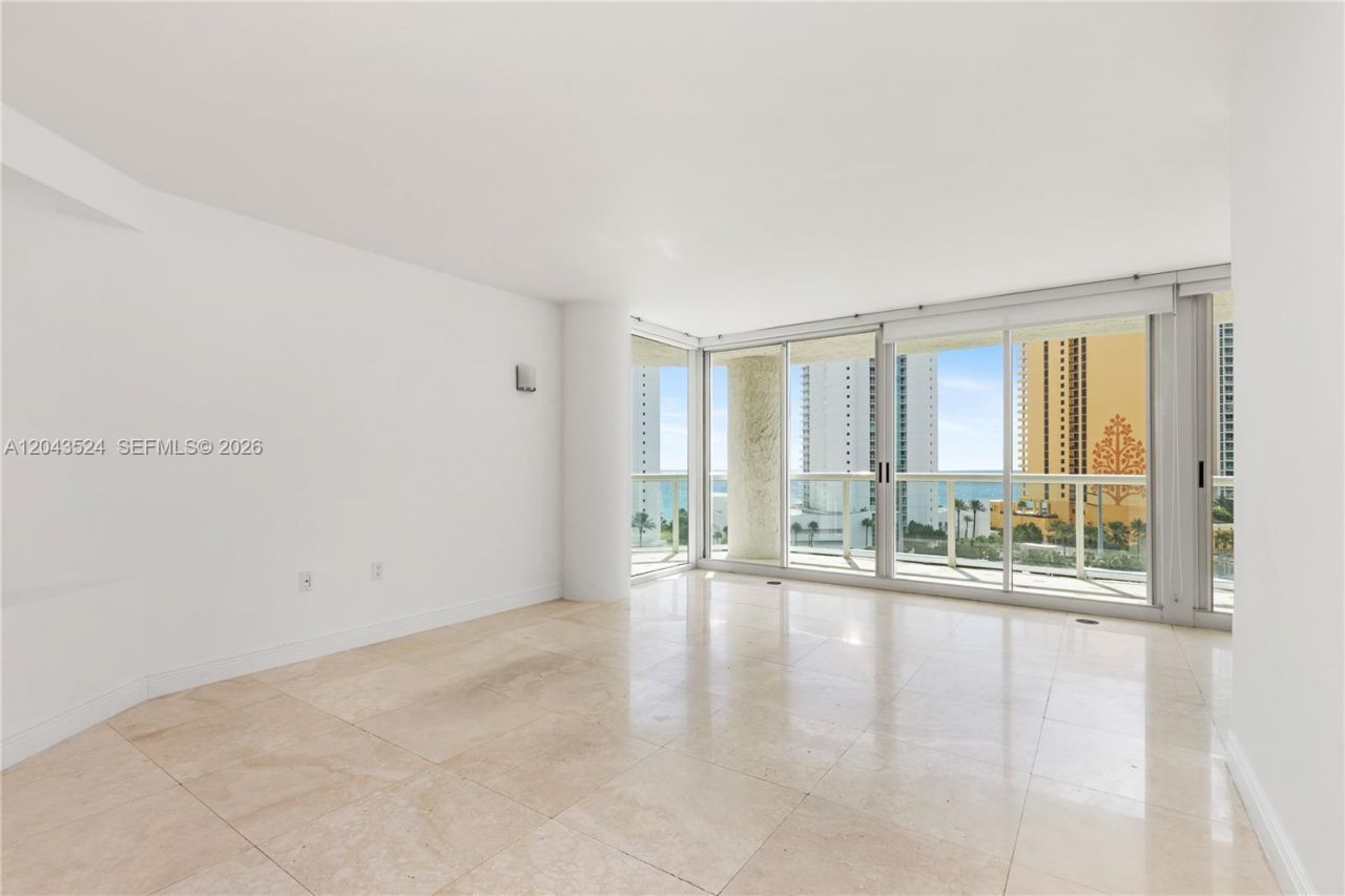 16400 Collins Ave, Unit 942, Sunny Isles Beach, FL 33160 Photo