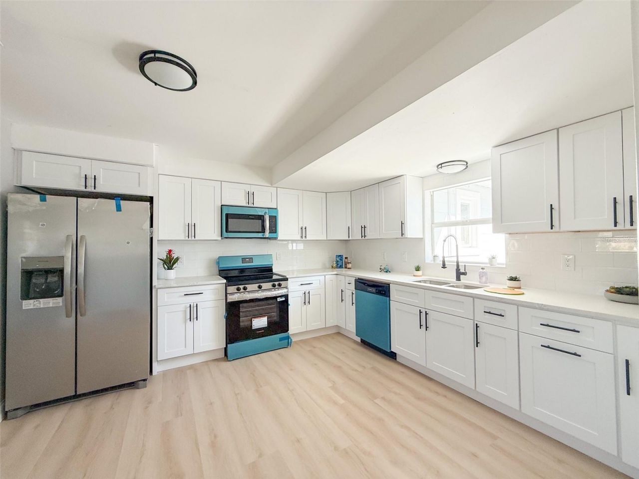 13290 3rd Street E, Madeira Beach, FL 33708 Photo