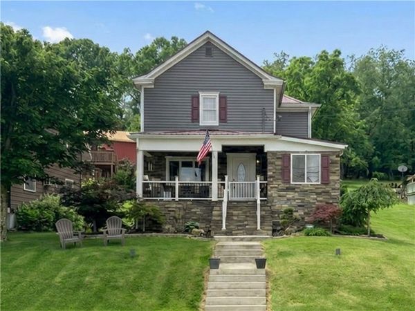 210 Piersol Ave, Bentleyville, PA 15314