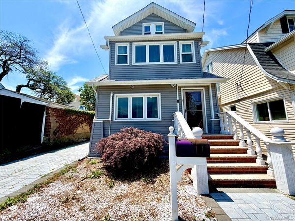 Bayside, NY 11361