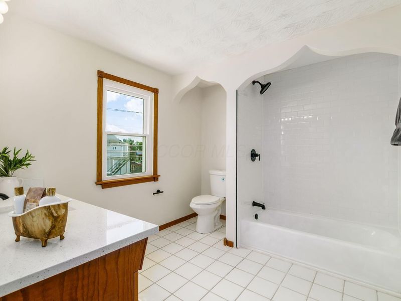 513 Binns Boulevard , Columbus, OH 43204 Photo 17