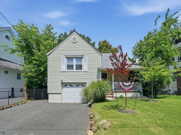 20 Wootton Rd, Essex Fells, NJ 07021