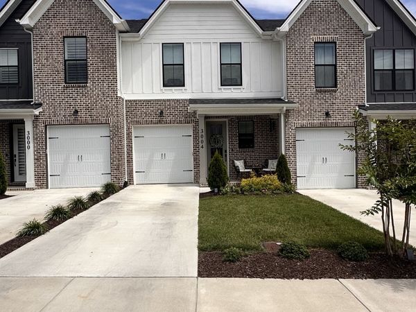 3004 Inman Dr , Thompsons Station, TN 37179