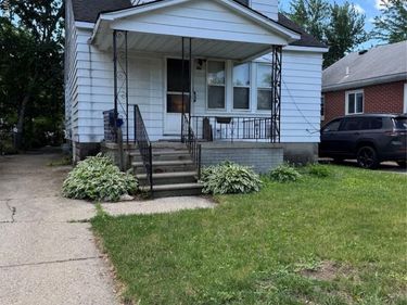 1794 College Street, Ferndale, MI 48220