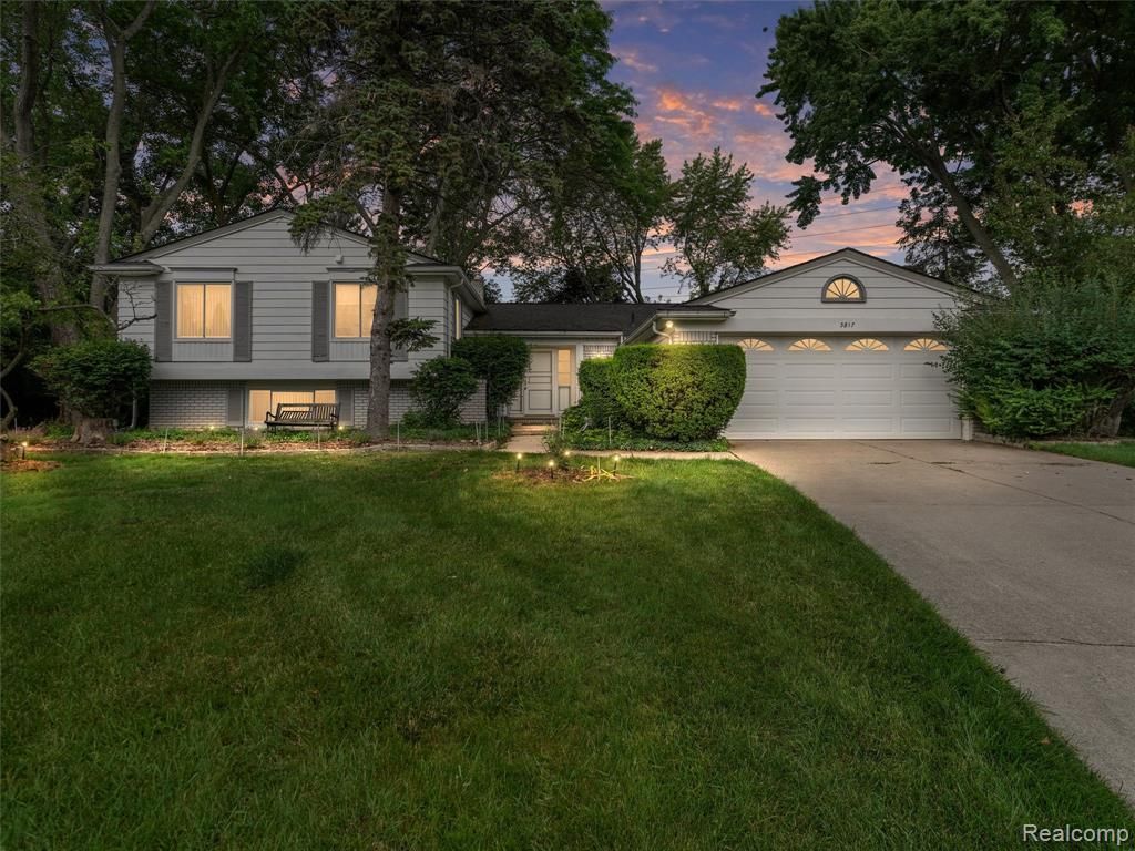 3817 Dalice Drive, West Bloomfield Township, MI 48323 Main Photo