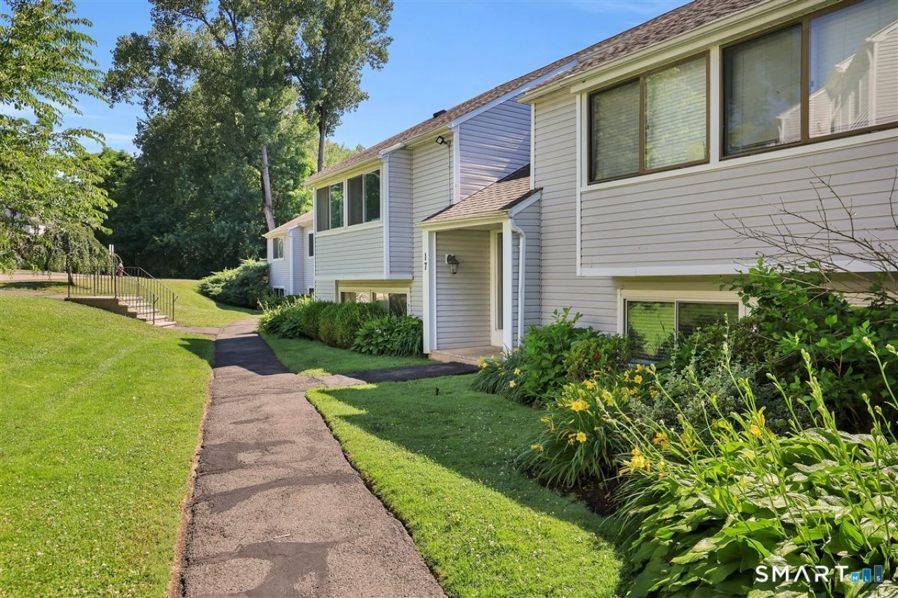 17 Brookwood, Unit B, Rocky Hill, CT 06067 Main Photo