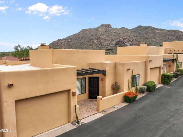 37222 N TOM DARLINGTON Drive, Unit 11, Carefree, AZ 85377