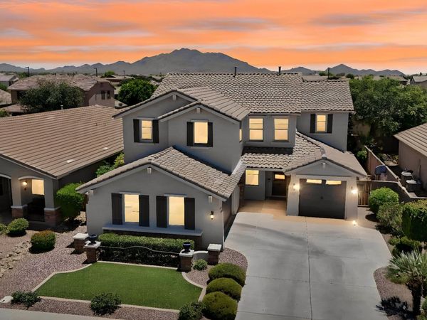 2567 E PENEDES Drive, Gilbert, AZ 85298