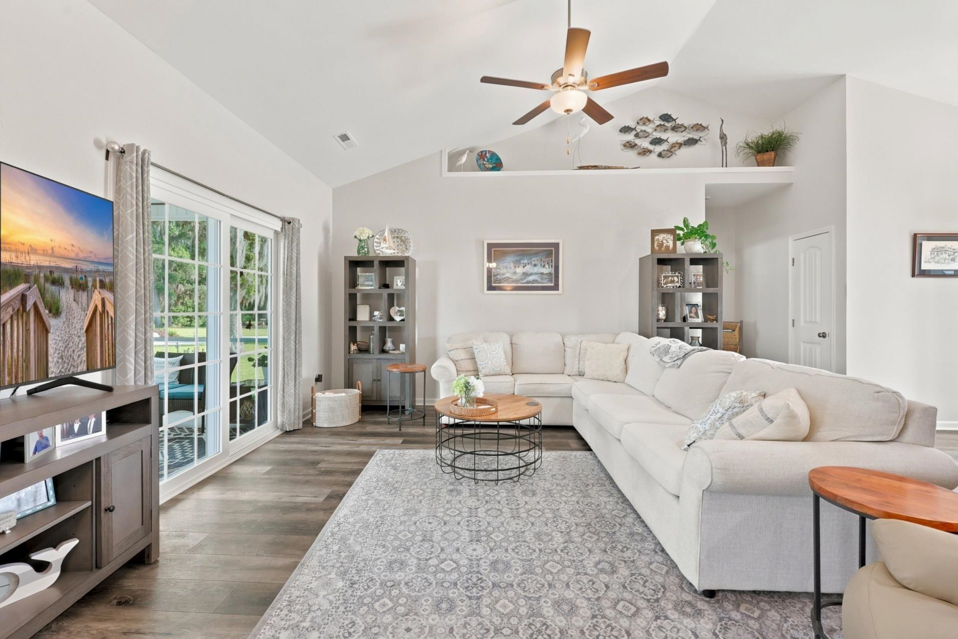 188 N Levee Dr. Photo 11