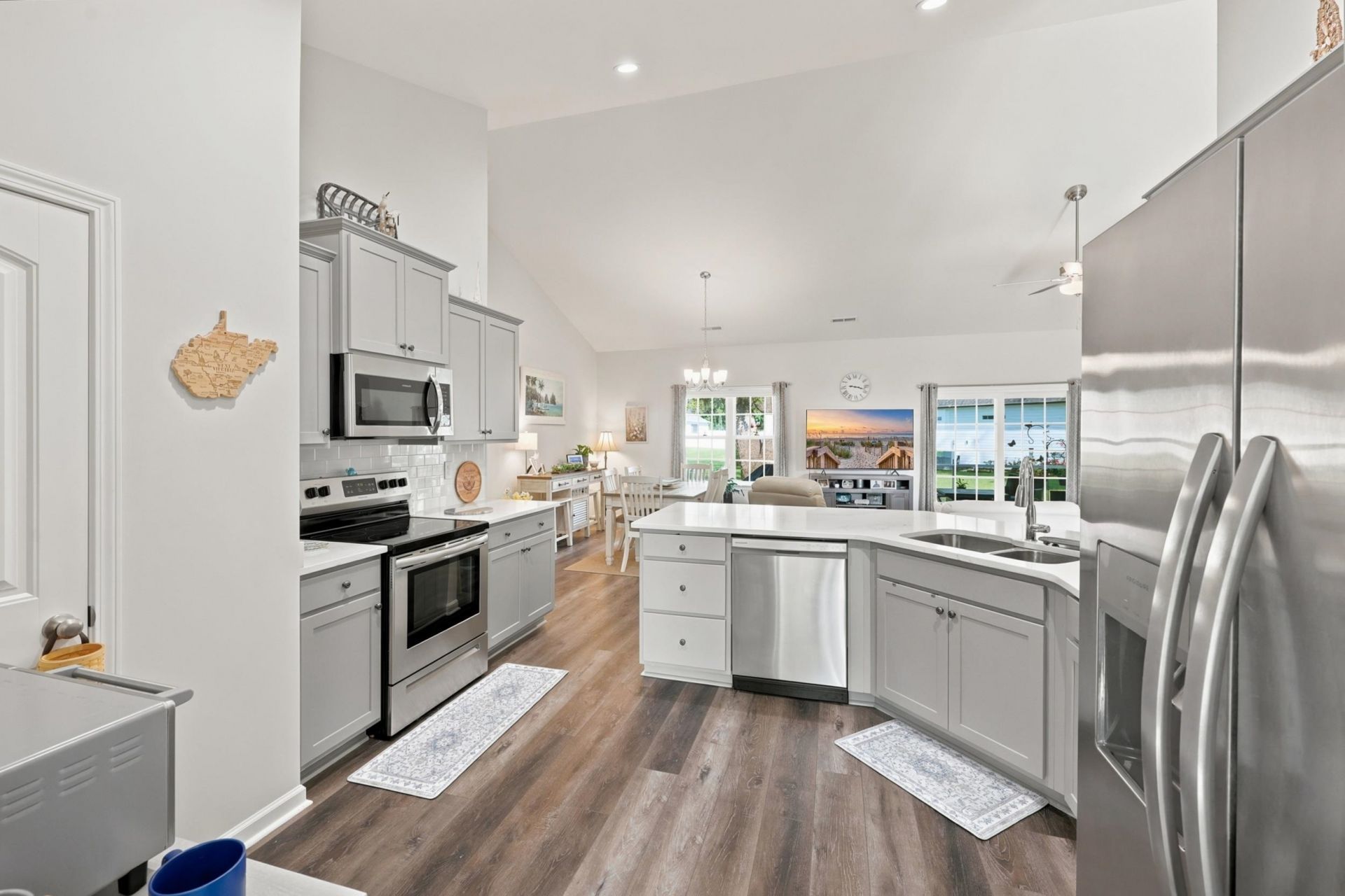 188 N Levee Dr. Photo 13
