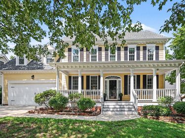 102 Maple Crest Court, Apex, NC 27502