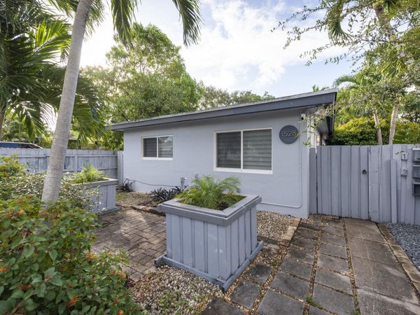 1528 NE 33rd Street, Unit 1, Oakland Park, FL 33334