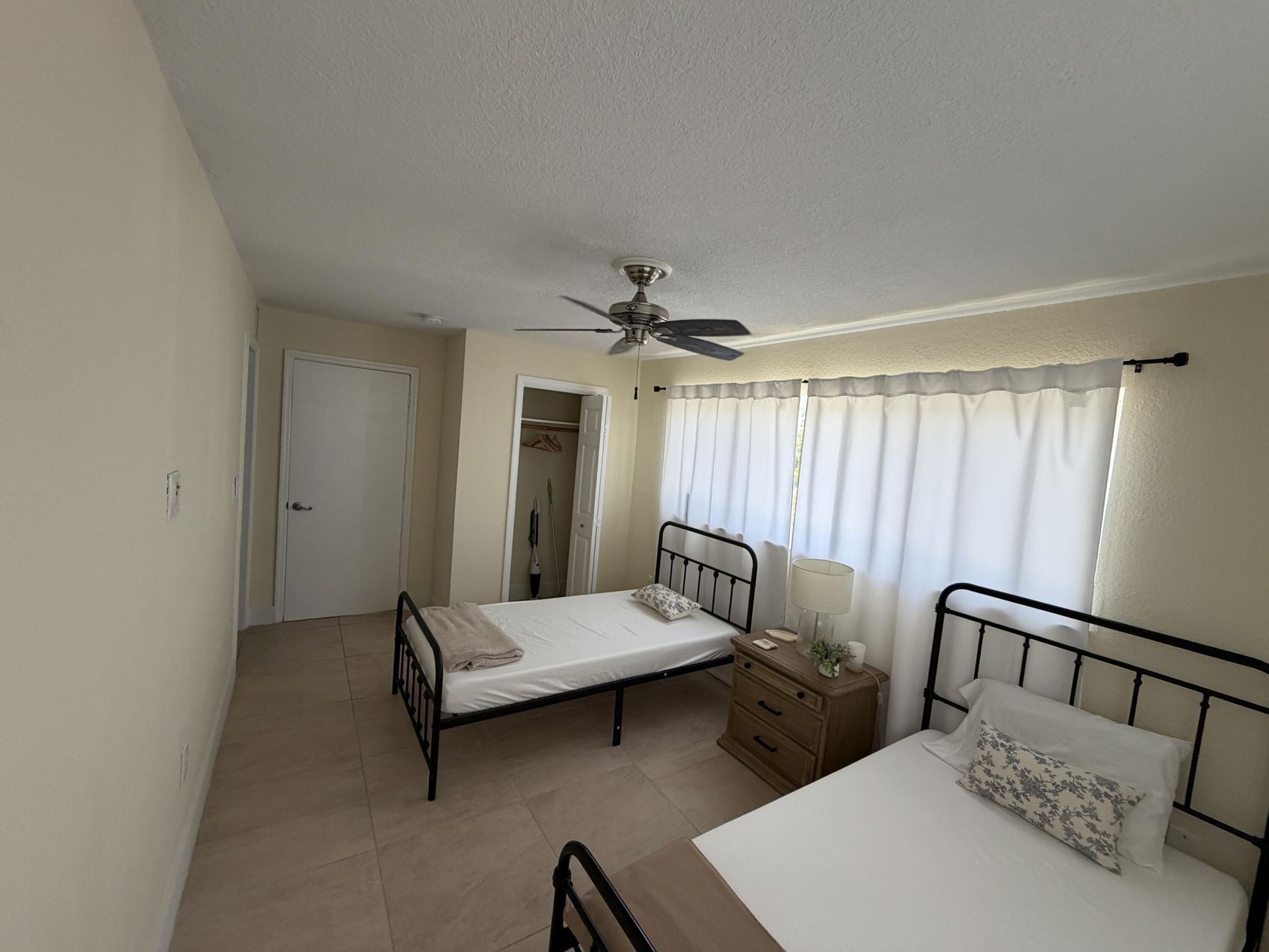 1020 94th Street, Unit 403, Bay Harbor Islands, FL 33154 Photo