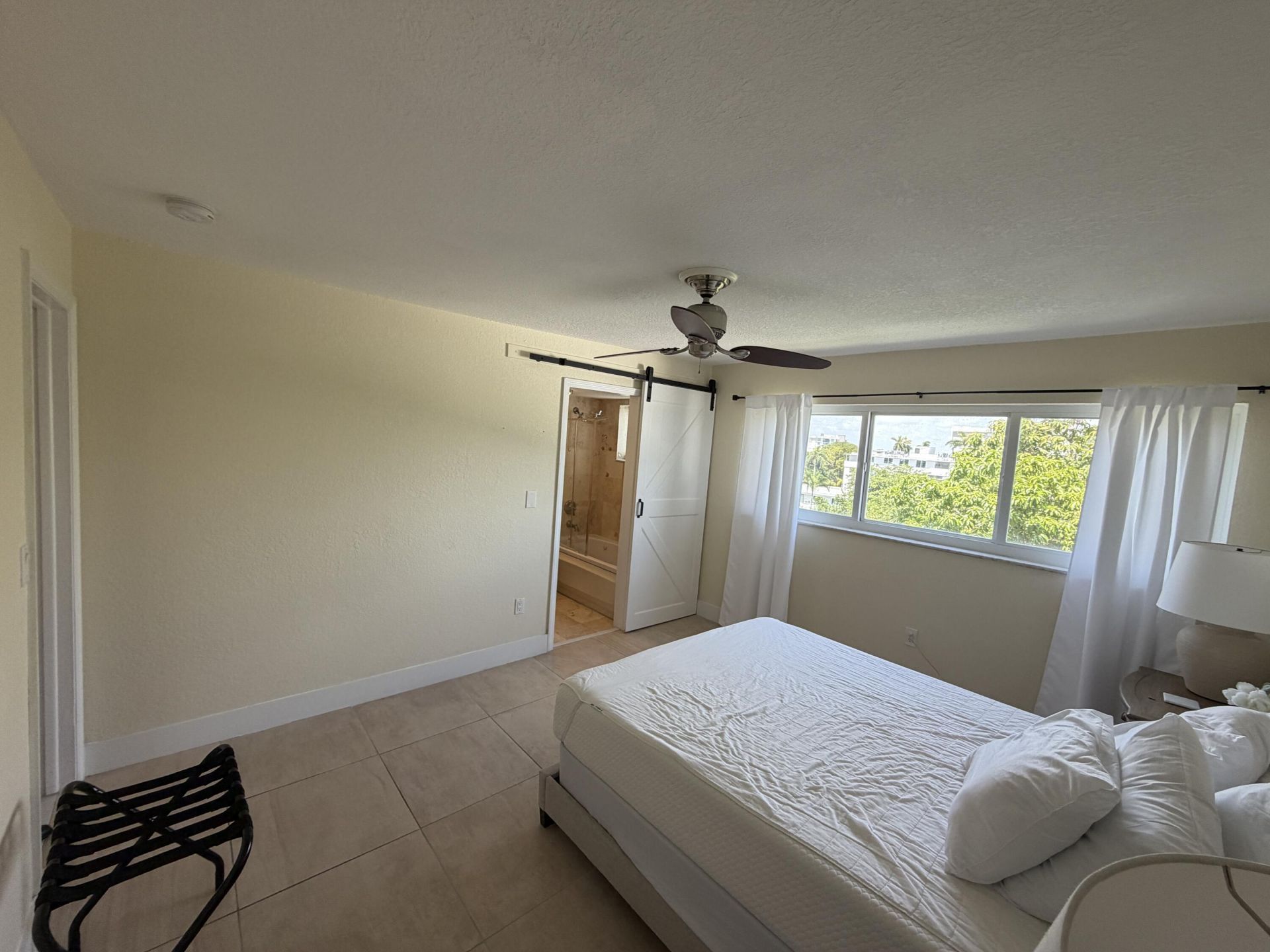 1020 94th Street, Unit 403, Bay Harbor Islands, FL 33154 Photo