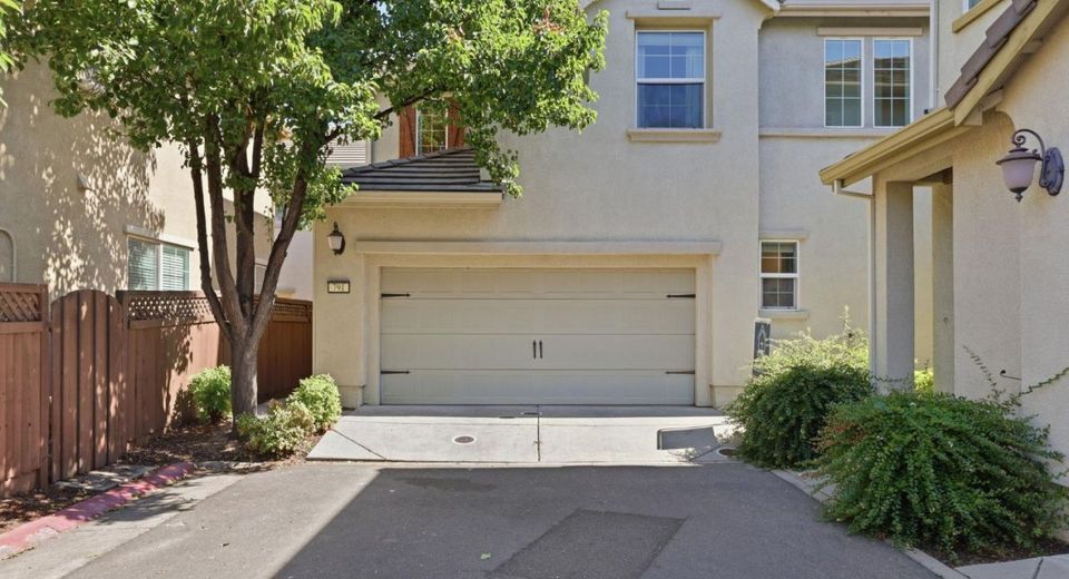 791 Equinox Loop, Lincoln, CA 95648 Photo