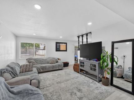 2615 Water Tree Way, Sacramento, CA 95826 Photo