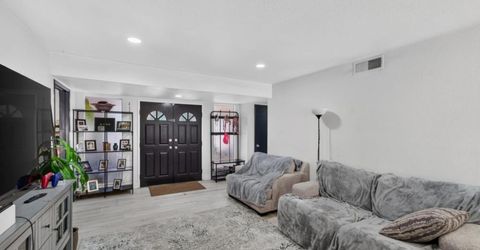 2615 Water Tree Way, Sacramento, CA 95826 Photo