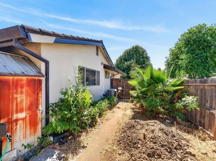 2615 Water Tree Way, Sacramento, CA 95826 Photo