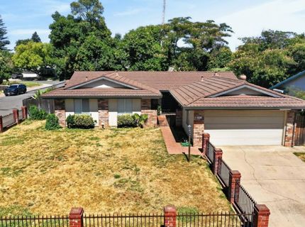 2615 Water Tree Way, Sacramento, CA 95826 Photo