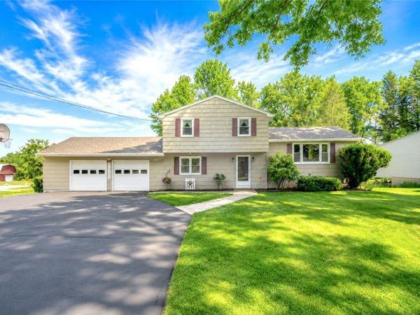 4317 Cream Ridge Road , Macedon, NY 14502