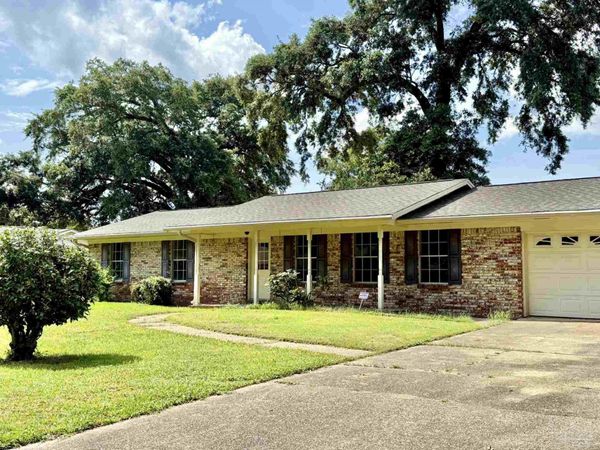 5012 Midas Rd, Pensacola, FL 32526