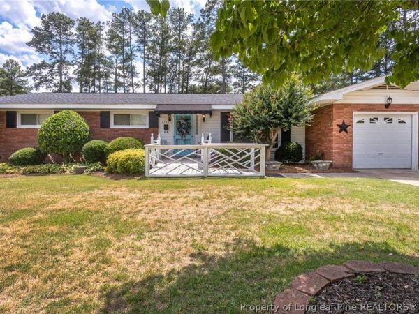 2735 Millbrook Road, Fayetteville, NC 28303