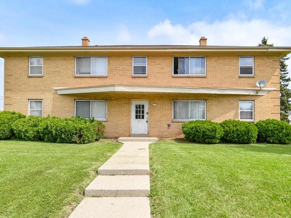 2410 W Howard AVENUE, Milwaukee, WI 53221