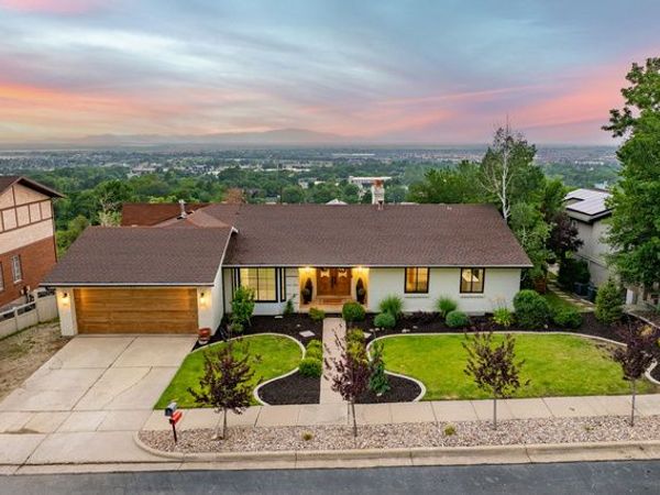 126 S SUNSET DR, Farmington, UT 84025