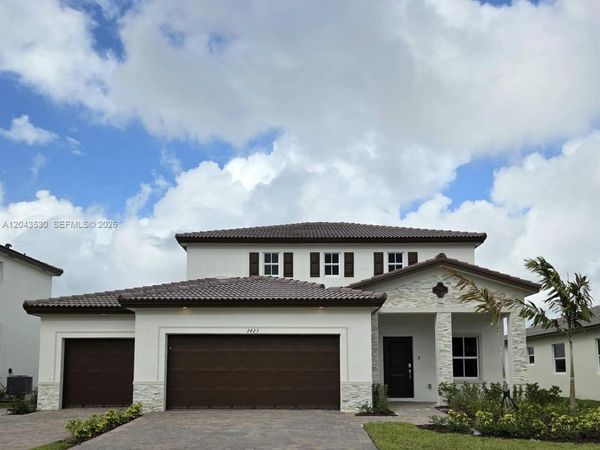2423 SE 30th St, Homestead, FL 33035