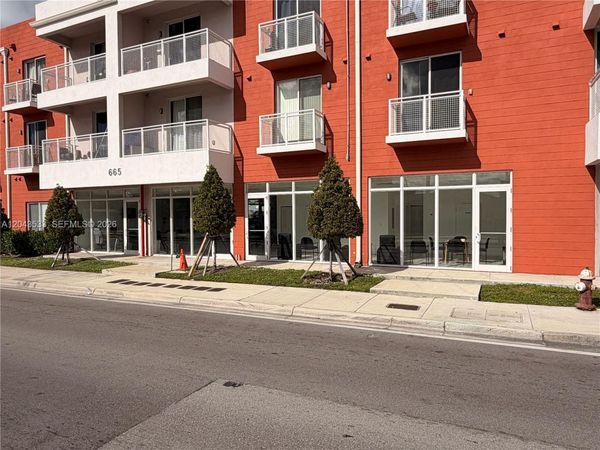 665 E 49 ST , Hialeah, FL 33013