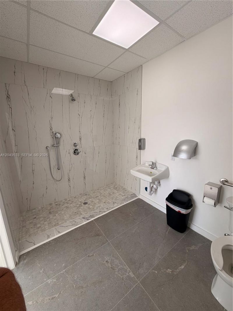 665 E 49 St , Hialeah, FL 33013 Photo