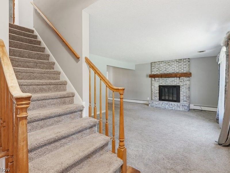 136 Pinehurst Road, Munroe Falls, OH 44262 Photo 4