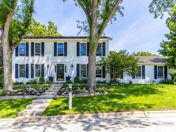 1110 Furlong Drive , Libertyville, IL 60048