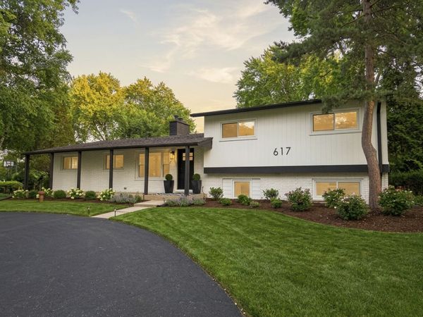 617 S Busse Road, Mount Prospect, IL 60056