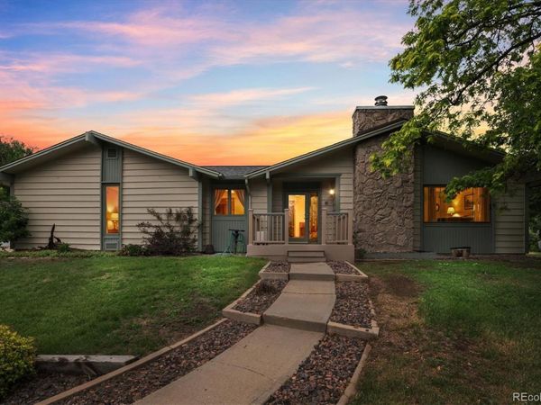 8 Walter Way , Broomfield, CO 80020
