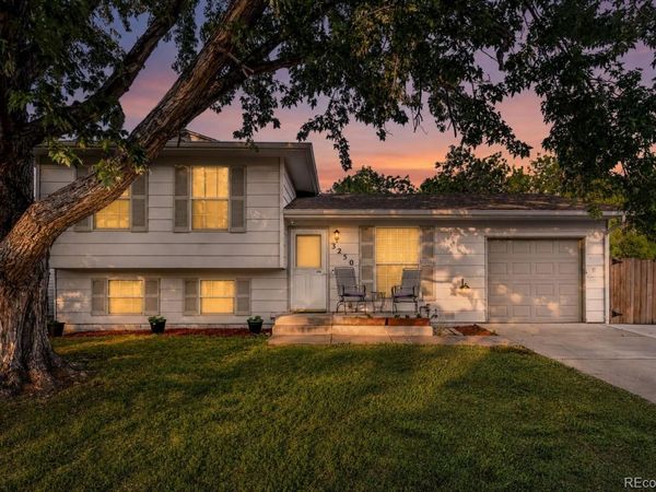 3250 S Holland Way, Lakewood, CO 80227