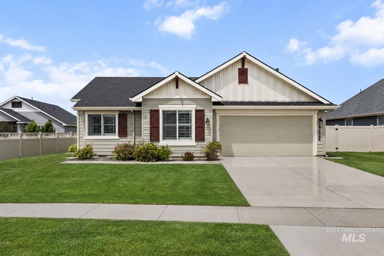 17426 N Flagstaff Way, Nampa, ID 83687 Main Photo