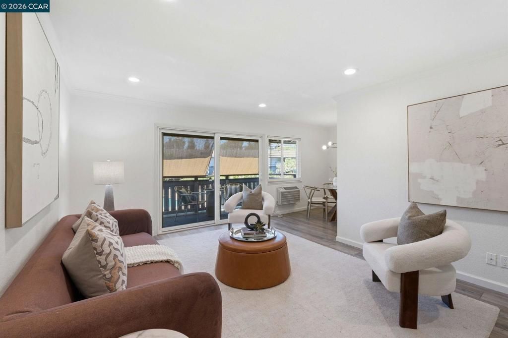 233 Masters Ct, Unit 4, Walnut Creek, CA 94598 Main Photo