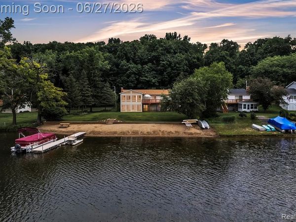 2276 Webster Park Drive, Genoa Twp, MI 48843