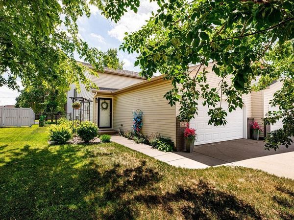 4284 39 1/2 Avenue S, Fargo, ND 58104