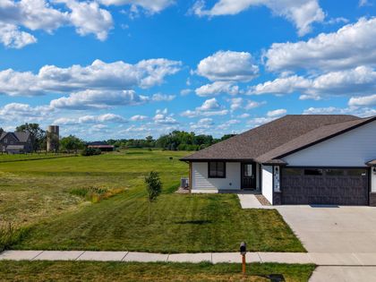 409 Redwood #2 St Parkston, SD 57366