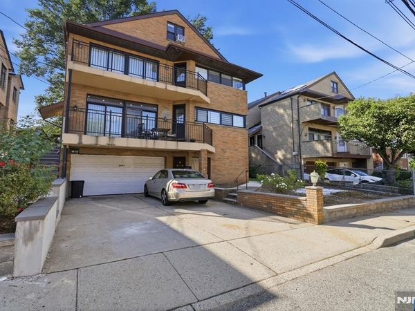 2477 6th Street 1st Floor, FORT LEE, NJ 07024