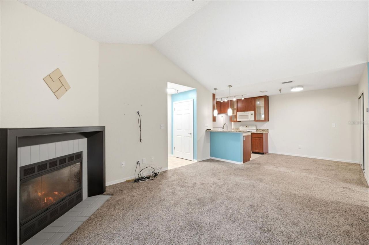 10263 Gandy Boulevard N, Unit 408, Saint Petersburg, FL 33702 Photo