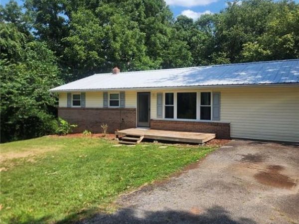 386 Otis Brown Drive, North Wilkesboro, NC 28659