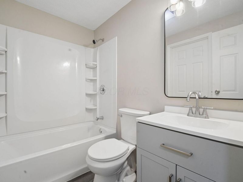 3255 Winding Creek Drive, Columbus, OH 43223 Photo 15