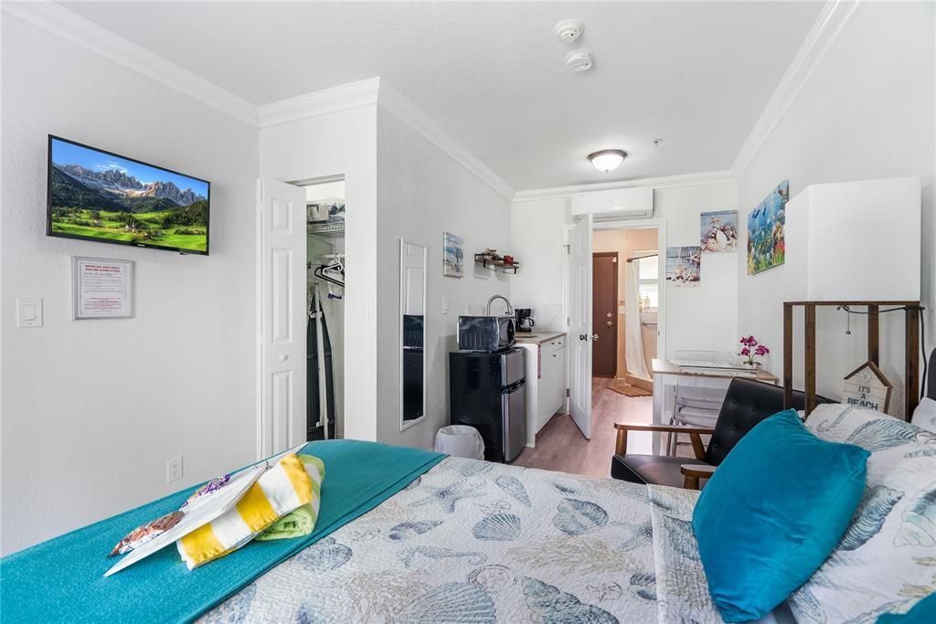 2625 NE 13th Court, Unit 6, Fort Lauderdale, FL 33304 Photo