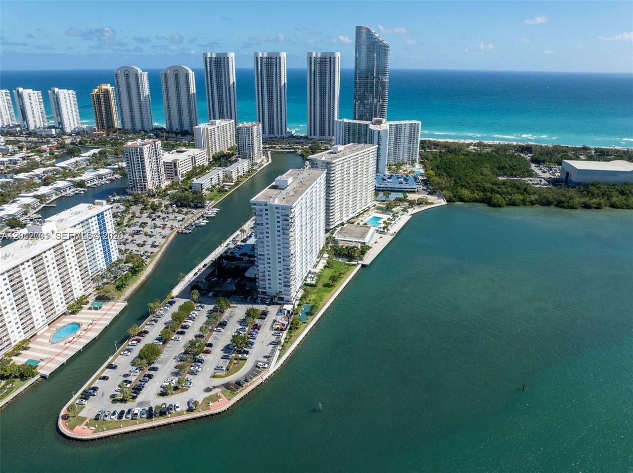 500 Bayview Dr, Unit 232, Sunny Isles Beach, FL 33160 Photo