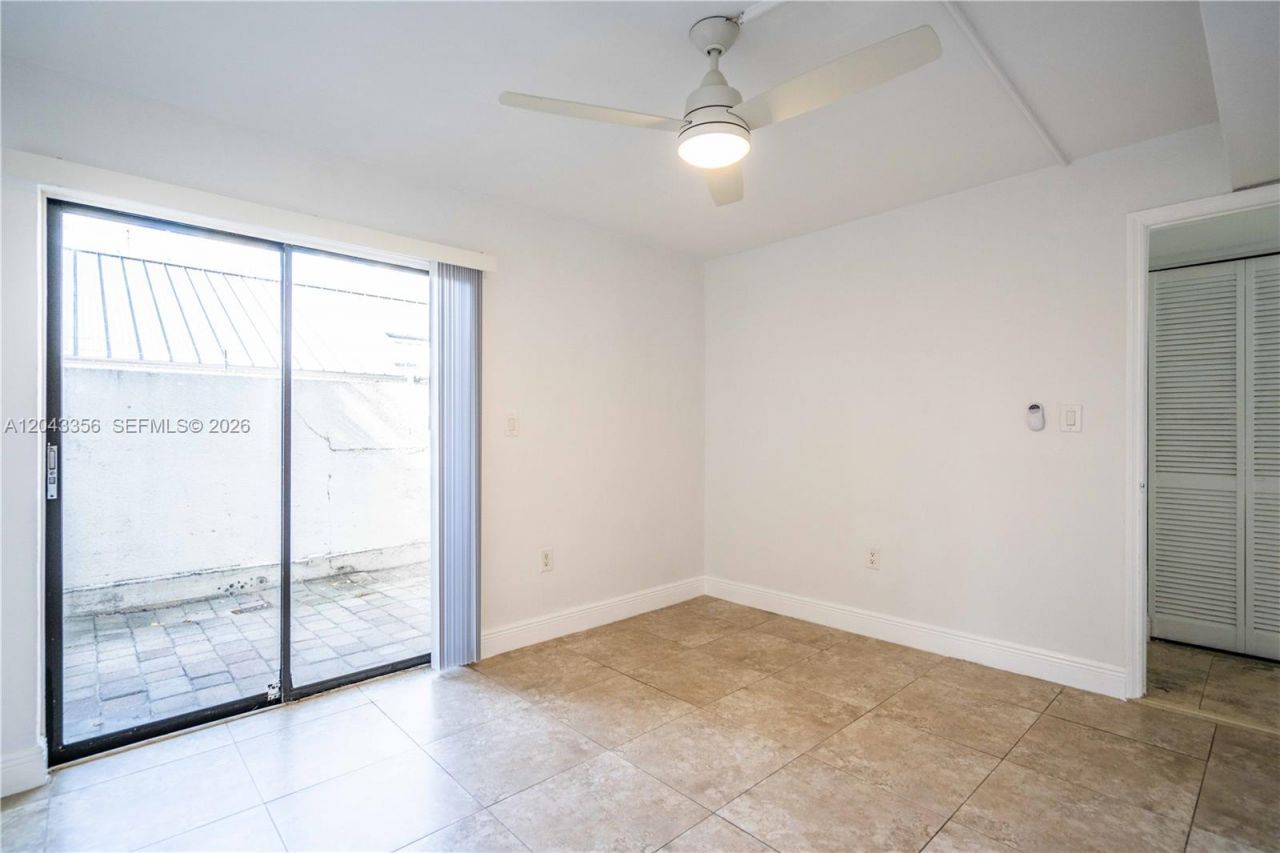 3265 Virginia St , Unit 11, Miami, FL 33133 Photo