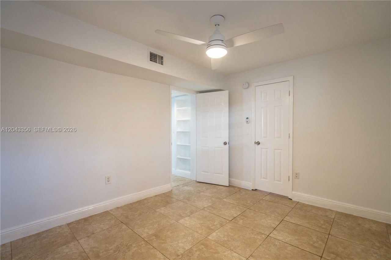 3265 Virginia St , Unit 11, Miami, FL 33133 Photo
